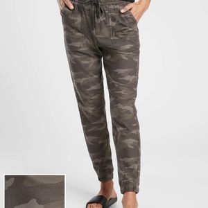 Athleta Farallon Jogger